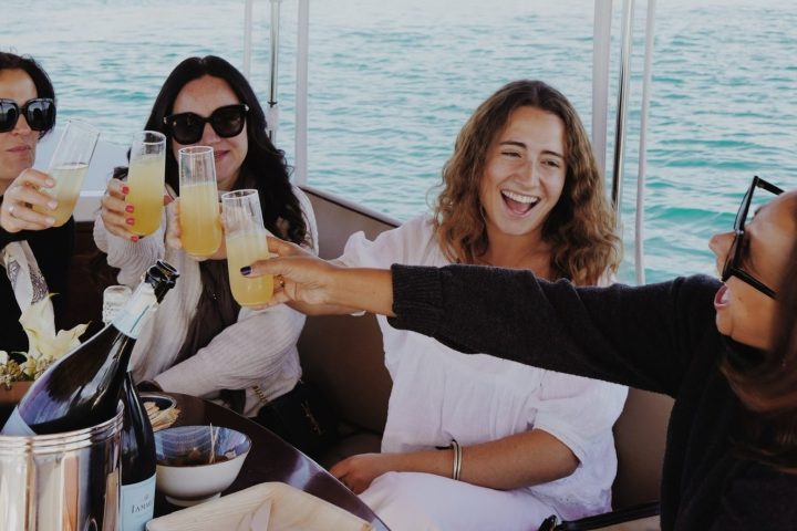 Barbara Stok et al. that are standing in the water